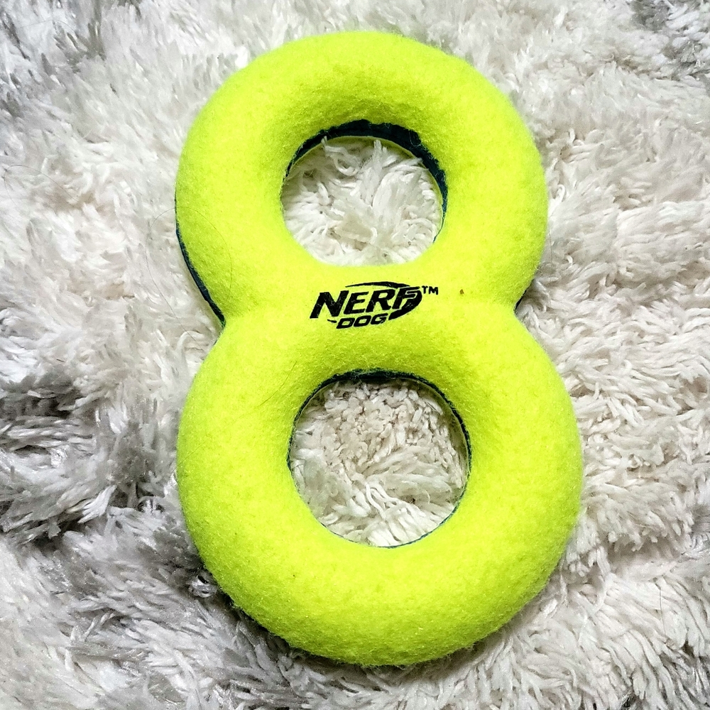 NERF Max Court Infinity Tug Dog Toy